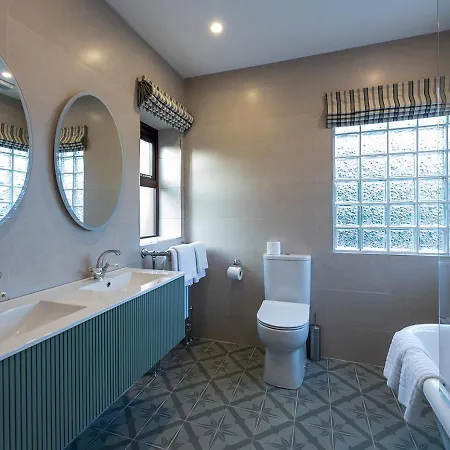 Hotel The Glenside 3*