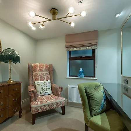 The Glenside 3*