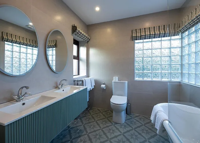 Hotell The Glenside 3*